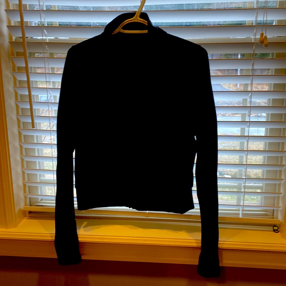 Cropped sweater